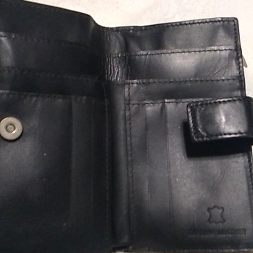 Wallet - Picture 4 of 4